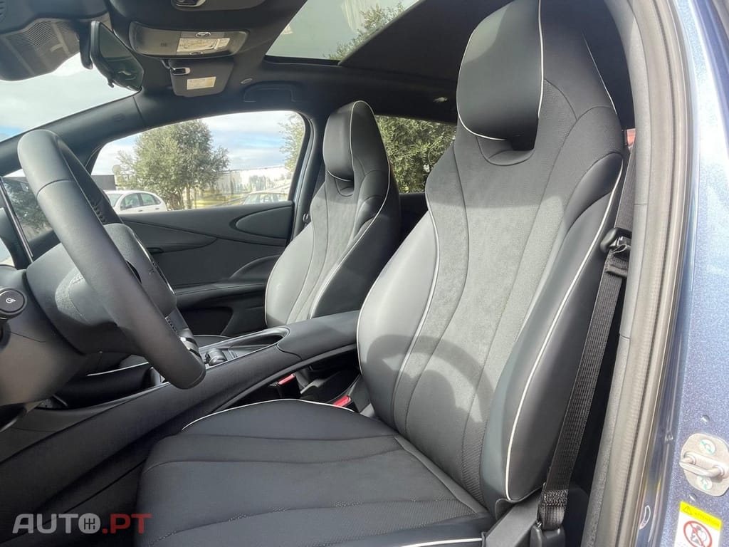 BYD Dolphin 60.4 kWh Design