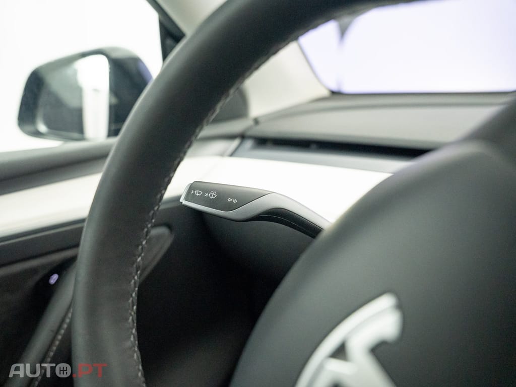 Tesla Model Y Long Range Tração Integral