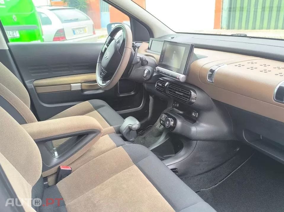 Citroën C4 Cactus 1.6 BlueHDi Shine ETG6 — fotografia 5