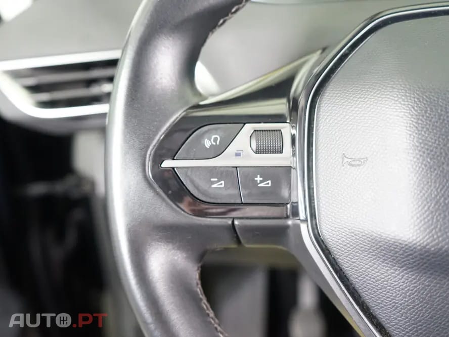 Peugeot 5008 1.2 PureTech Allure Pack