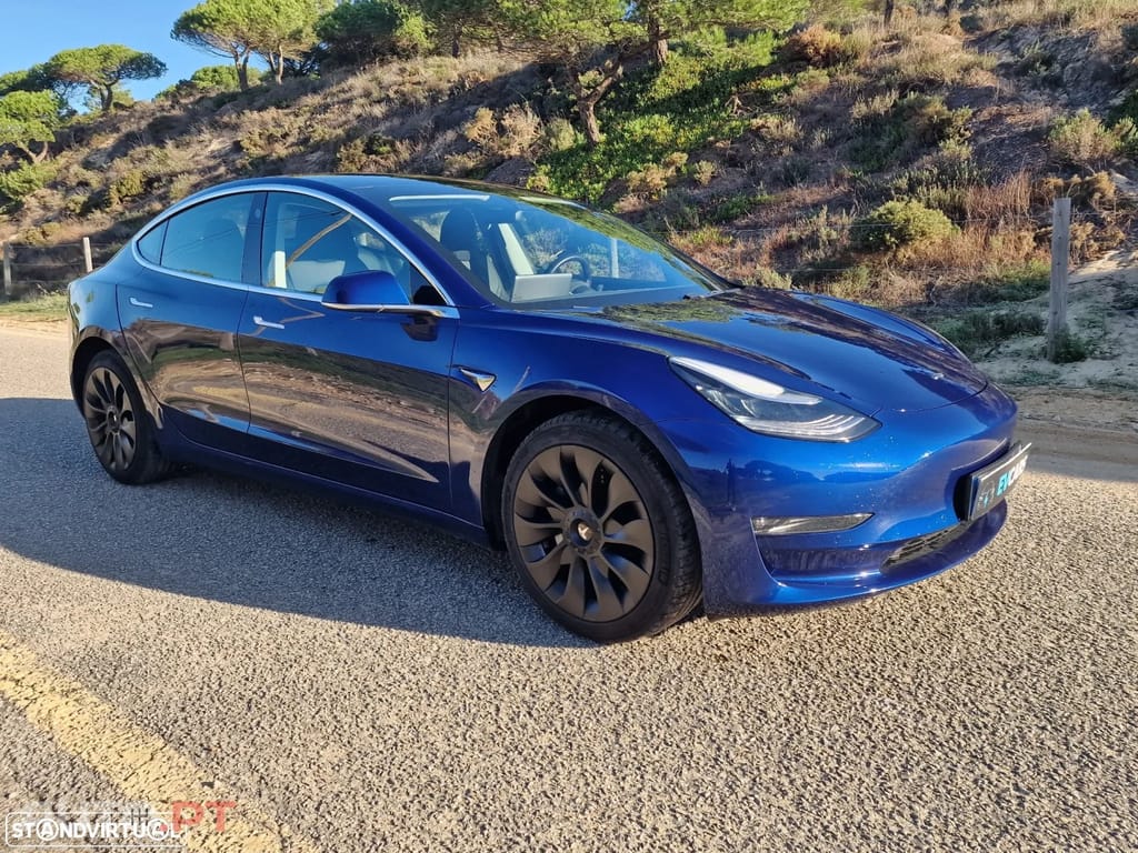Tesla Model 3 AWD Dual Motor Performance