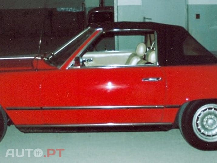 Mercedes-Benz SL 350 R107