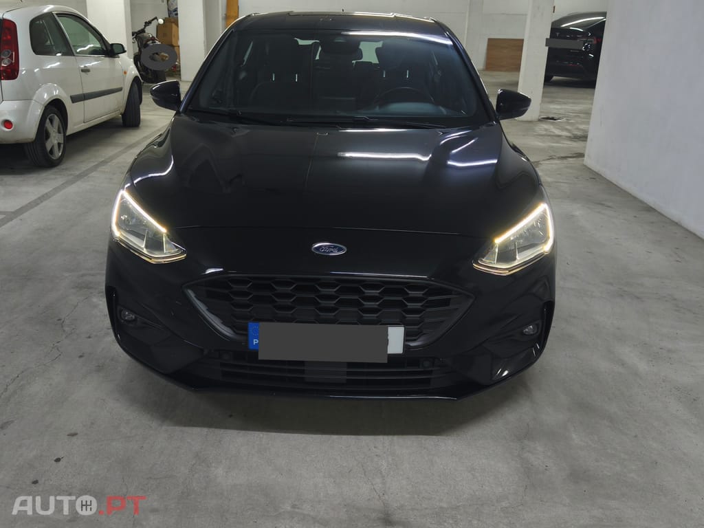 Ford Focus ST LINE