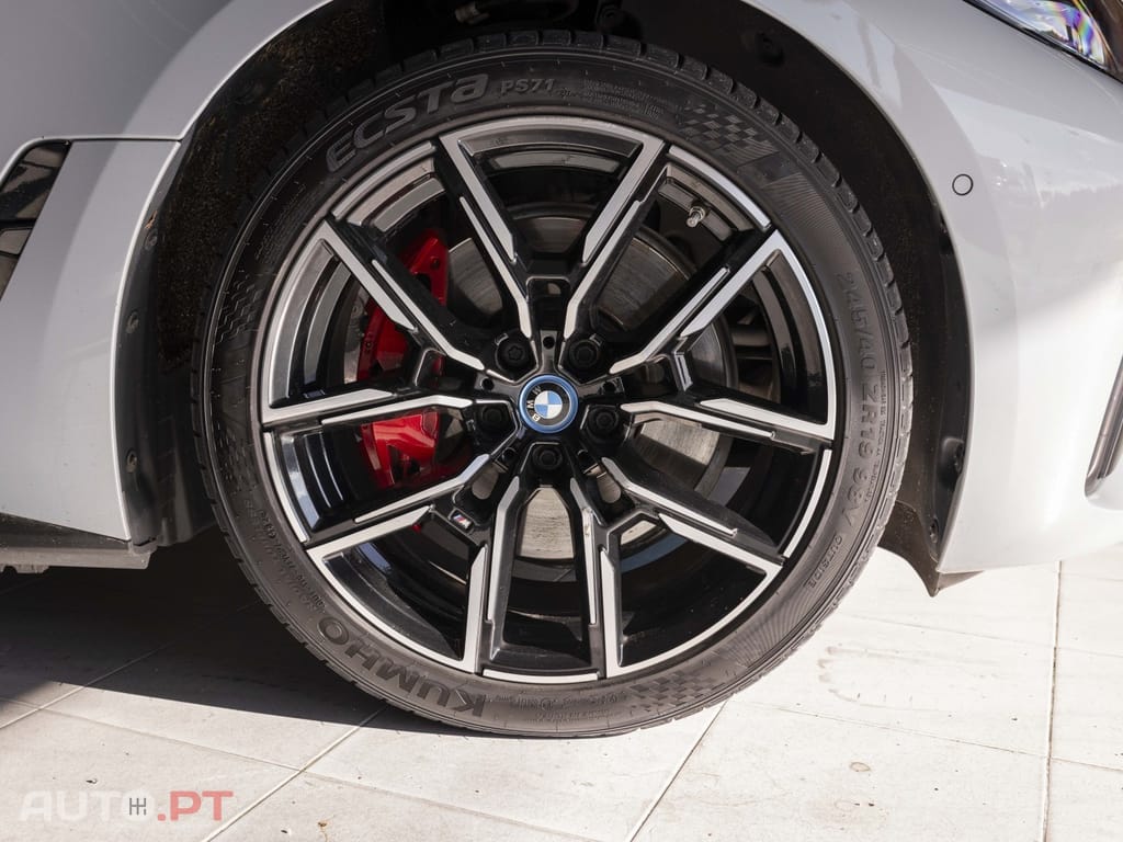 BMW i4 M50 pack Desportivo M PRO