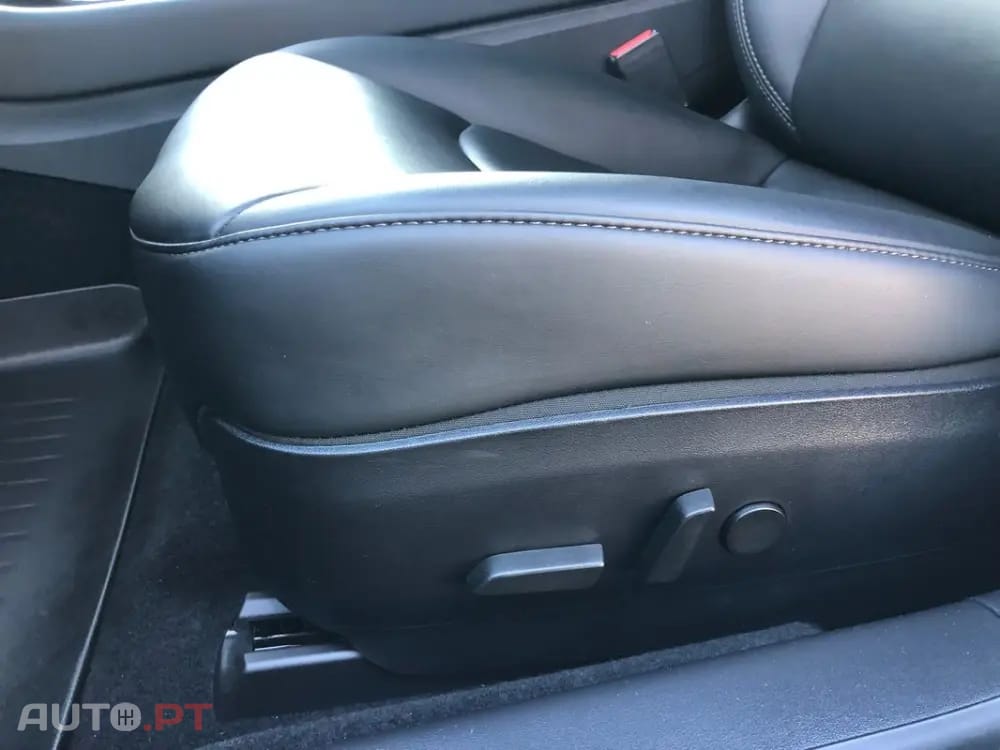 Tesla Model 3 Standard Range Plus RWD