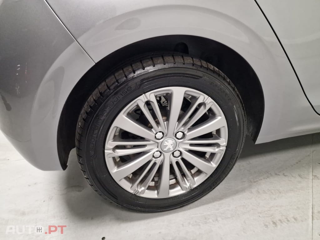 Peugeot 208 1.5 BLUEHDI 102CV SIGNATURE GPS CAMARA TRASEIRA