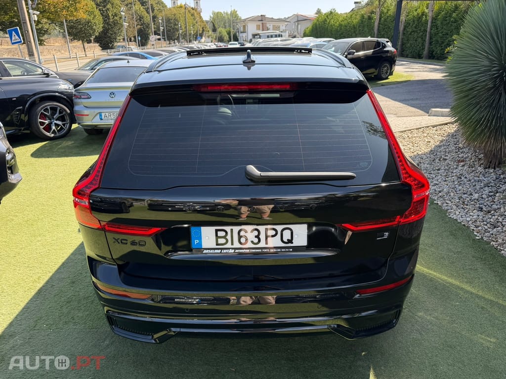 Volvo XC 60 2.0 T6 PHEV Black Edition AWD — fotografia 15