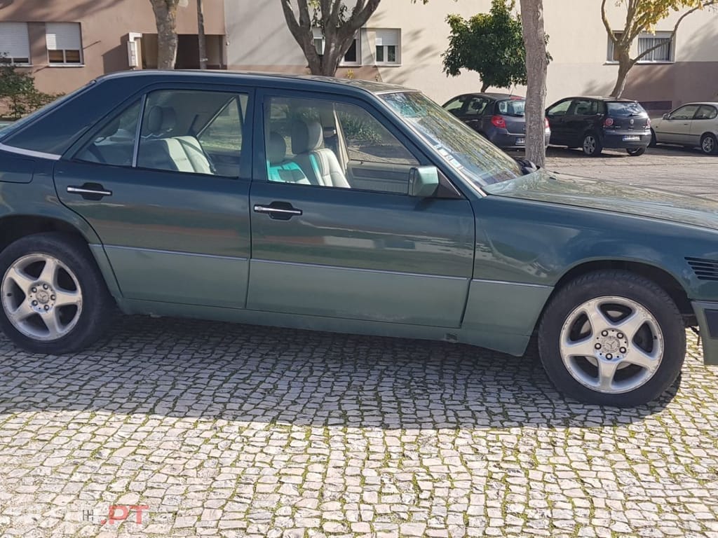 Mercedes-Benz 300 4 MATIC