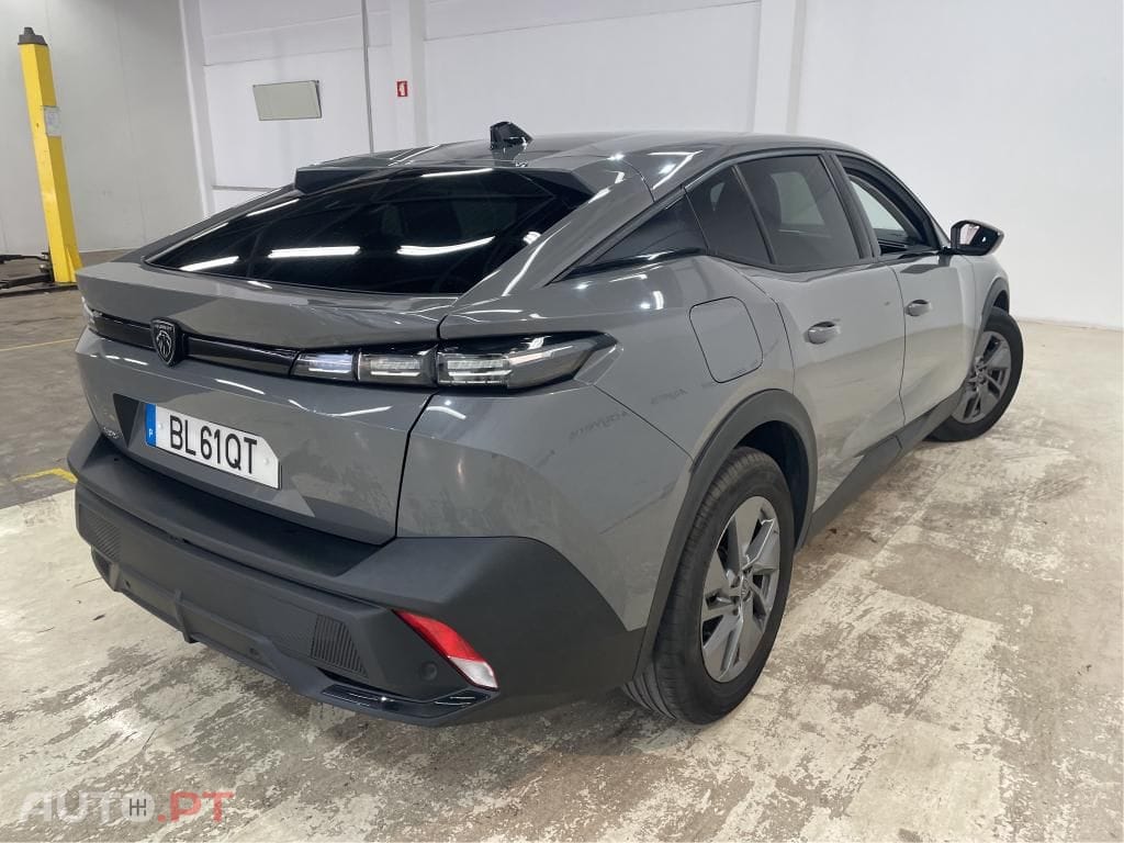Peugeot 408 1.2 PureTech Allure EAT8