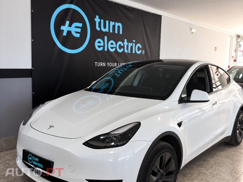 Tesla Model Y Long Range RWD