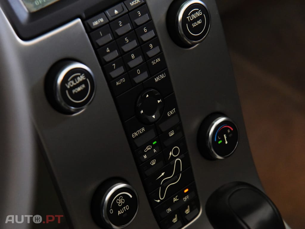 Volvo C70 2.4 D5 Momentum Geartronic