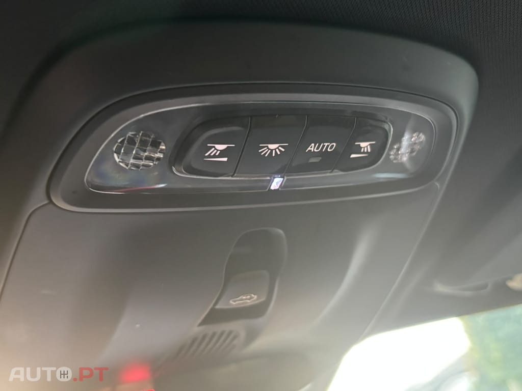 Volvo V40 1.6 D2 R-Design