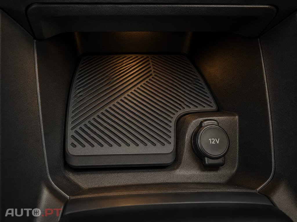 Citroen C4 1.2 PureTech Shine Pack EAT8