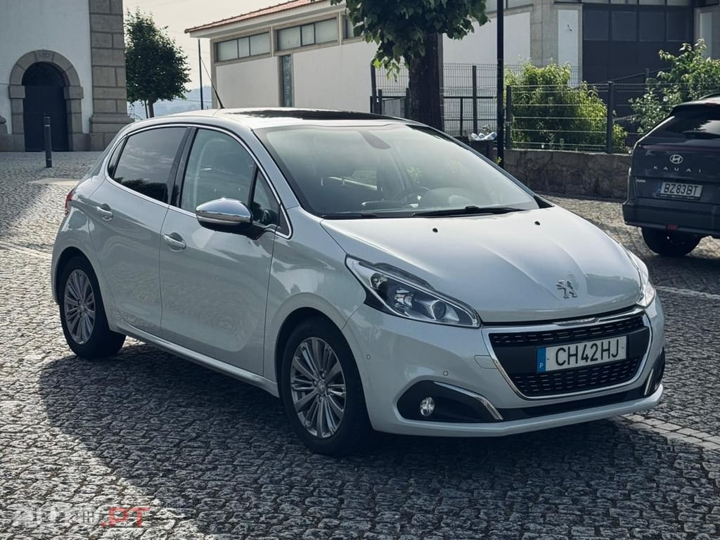 Peugeot 208 1.2 VTi Allure
