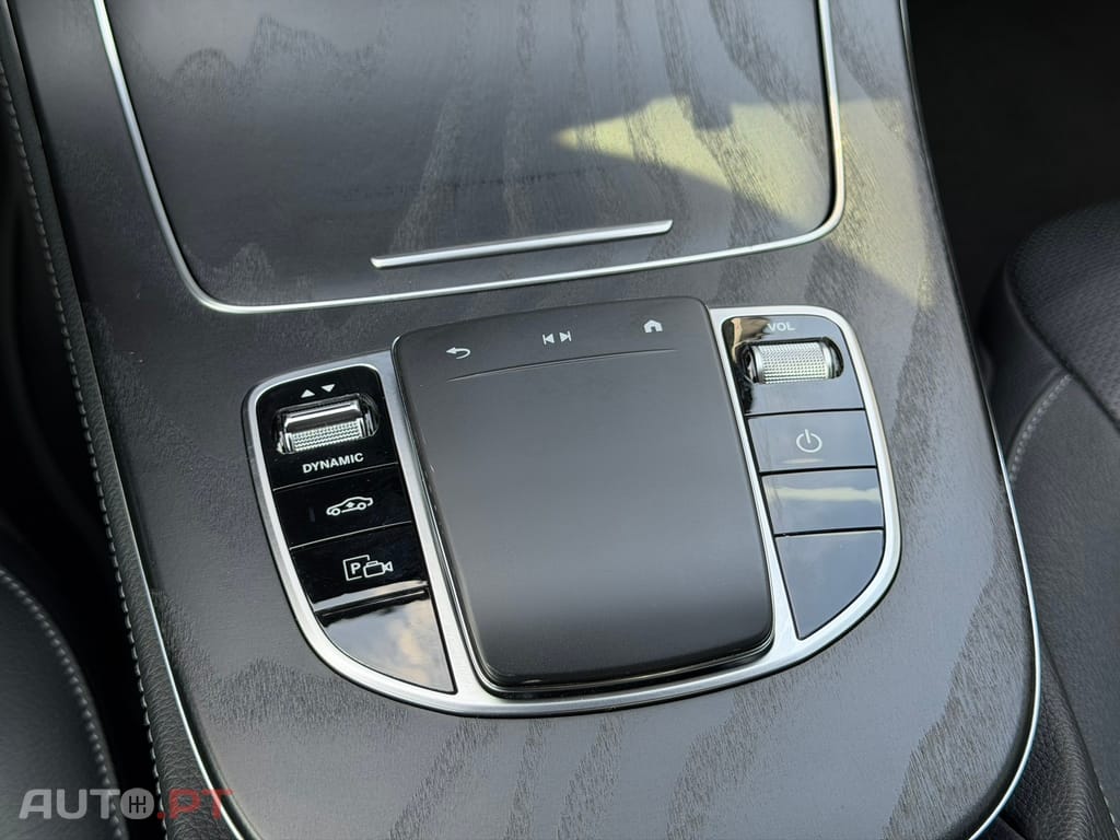 Mercedes-Benz E 300 e AMG Line