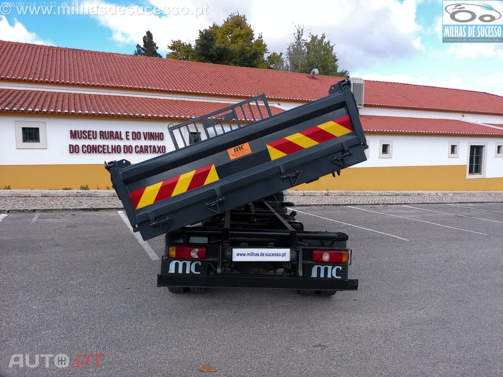Mitsubishi Canter FUSO 3.0 Di-d (FE4P410-02)