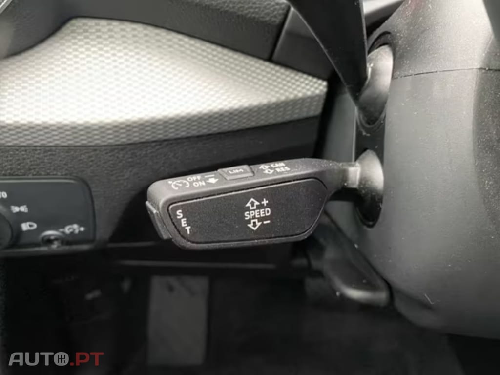 Audi Q2 I.V.A  DEDUTÍVEL 35 TDI 