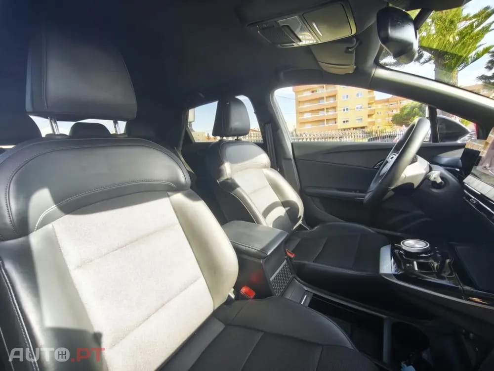 MG MG4 64 kWh Luxury