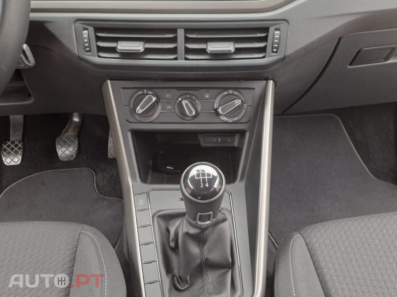 Volkswagen Polo 1.0 Confortline