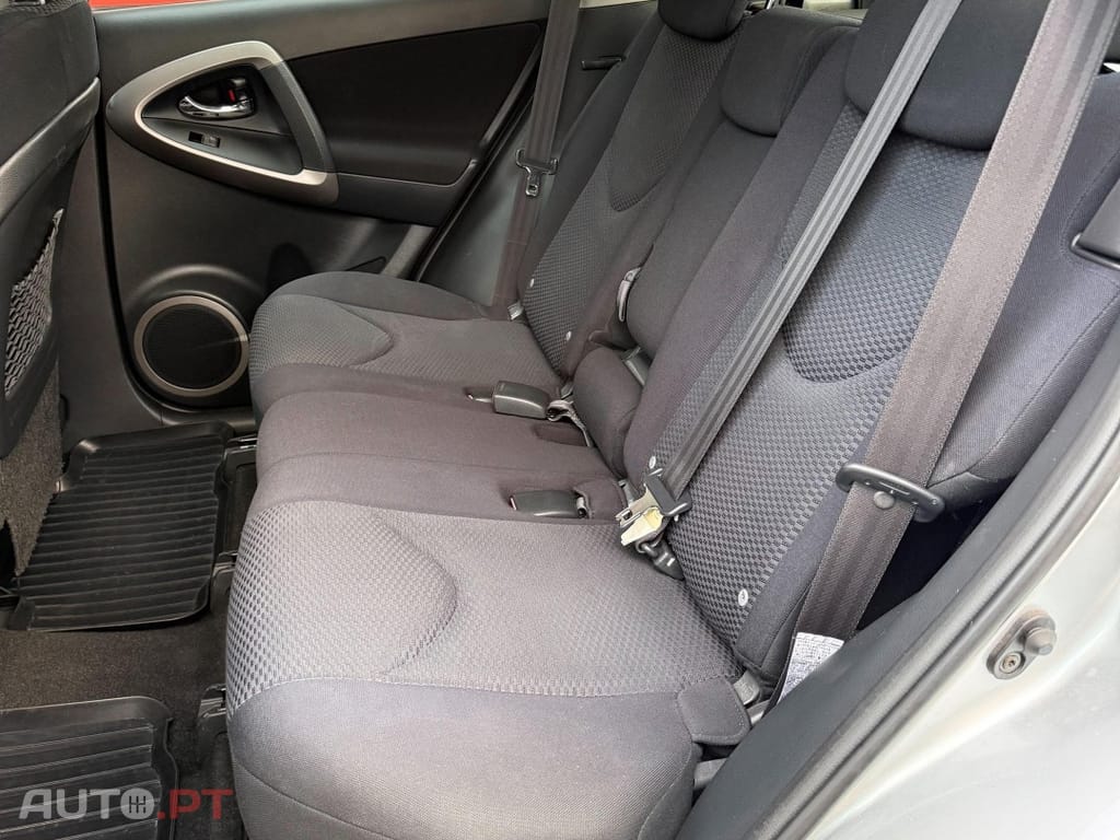 Toyota RAV4 2.2