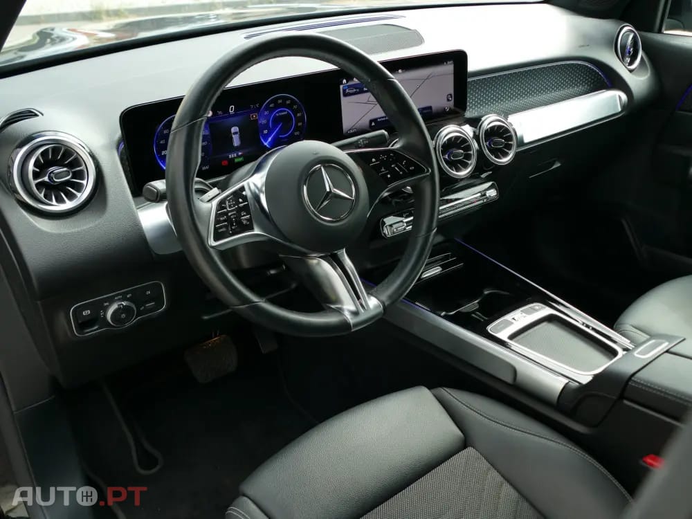 Mercedes-Benz EQB 300 4Matic Progressive