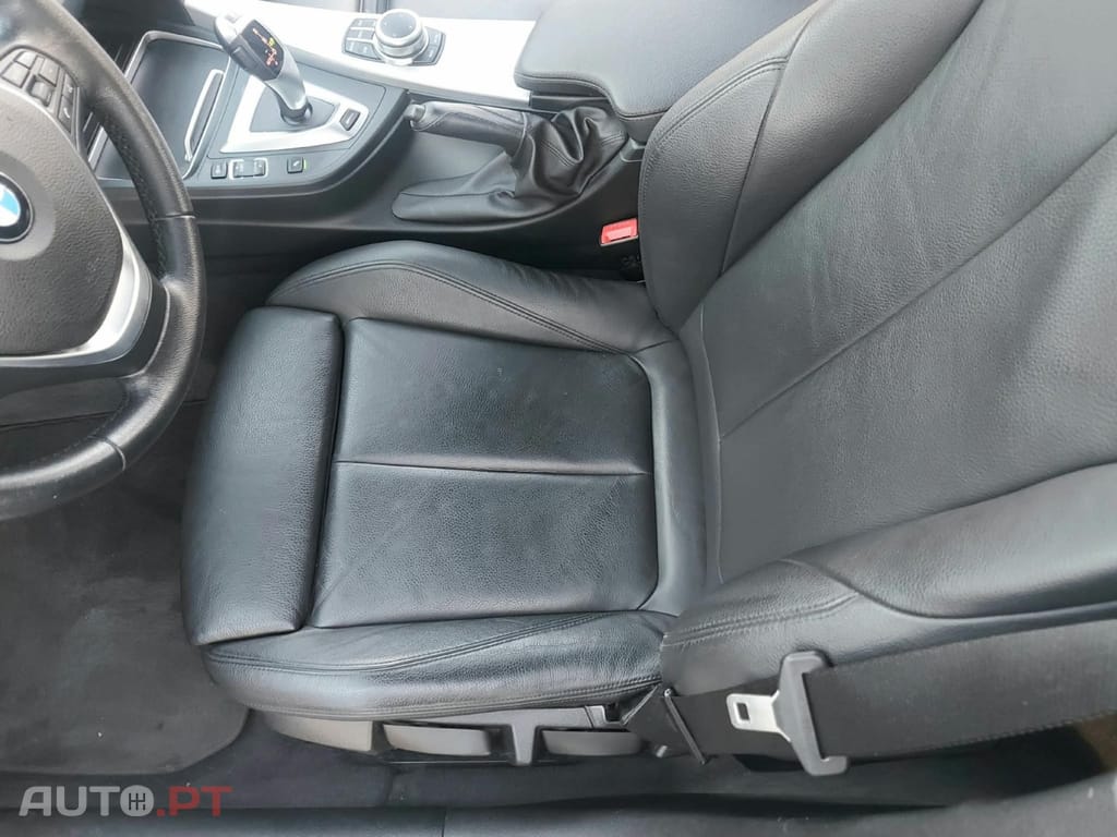 BMW 330 e iPerformance Line Luxury