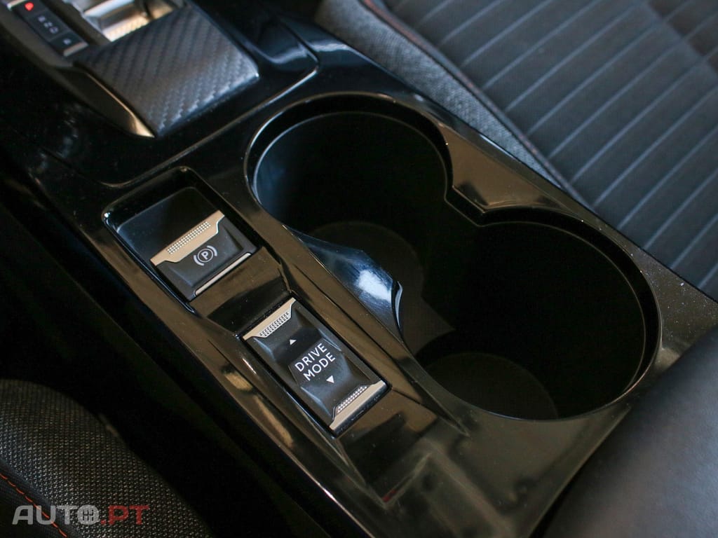 Peugeot E-208 50 kWh Active