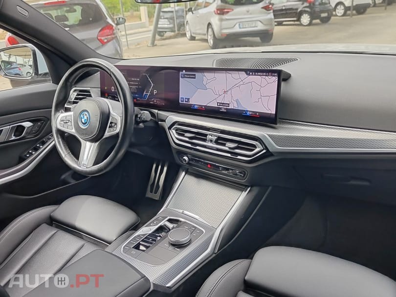 BMW 330 e Touring Pack M Auto