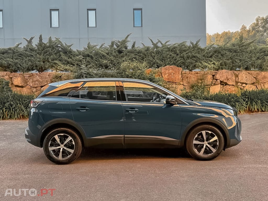 Peugeot 3008 PureTech 130 Stop & Start GPF EAT8 Active Pack