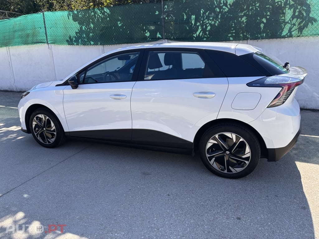 MG MG4 51 kWh Standard