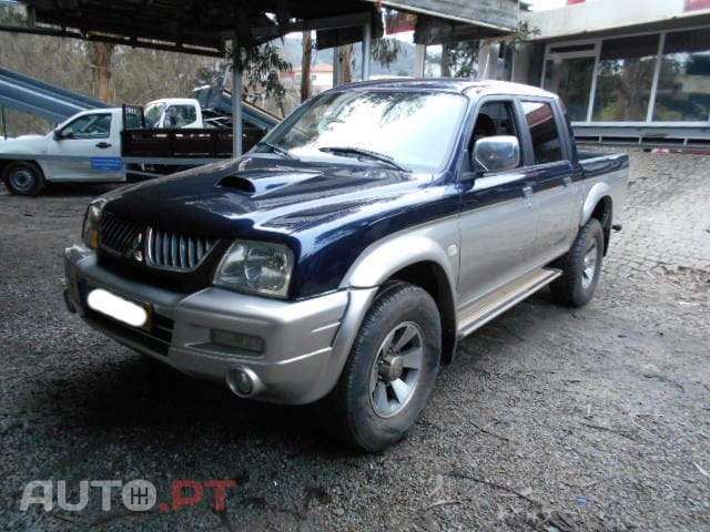 Mitsubishi L200 Strakar 2.5TD 4x4