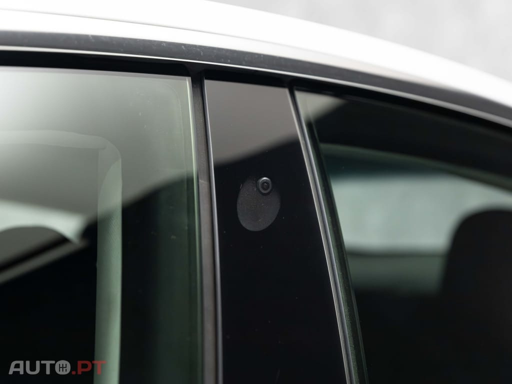 Tesla Model 3 Standard Range Plus RWD