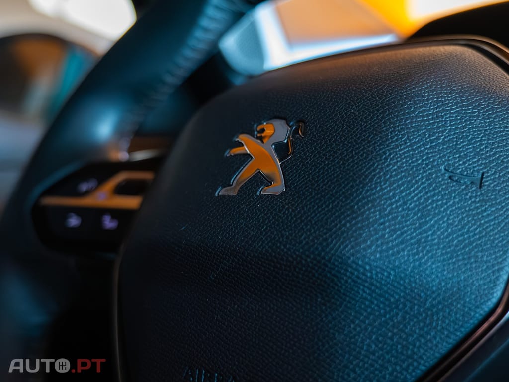 Peugeot 2008 1.2 PureTech Active Pack