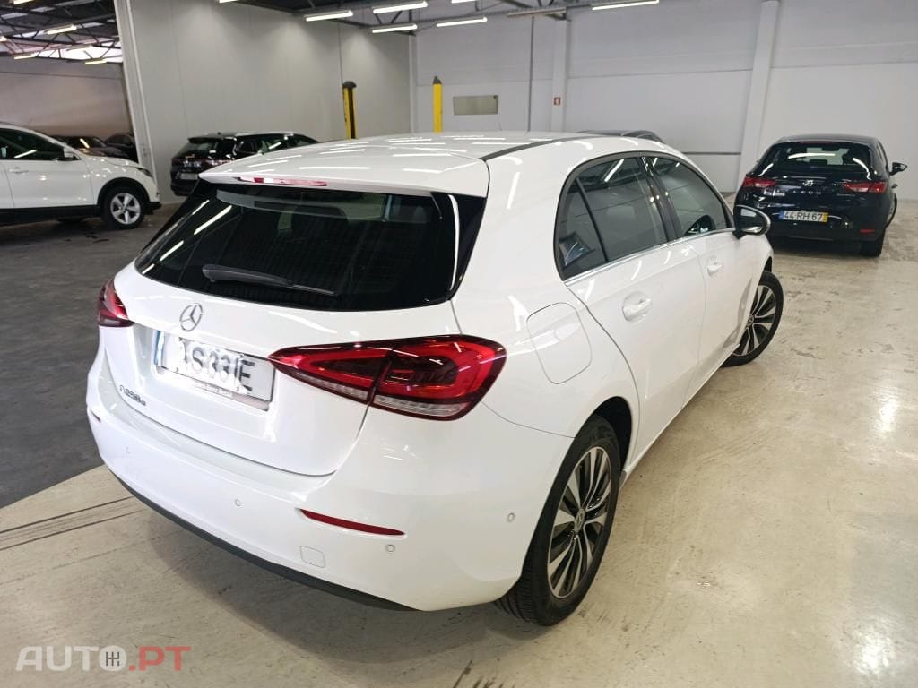 Mercedes-Benz A 250 e Style Plus