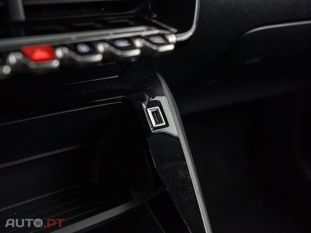 Peugeot E-208 50 kWh Active Pack