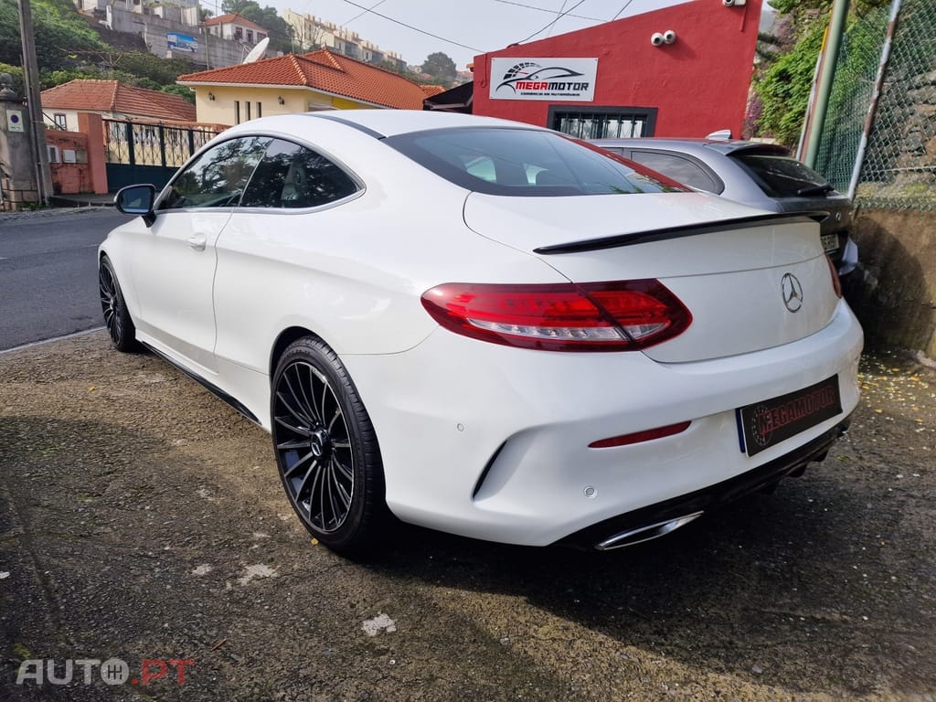 Mercedes-Benz C 250 d Coupe 9G-TRONIC AMG Line