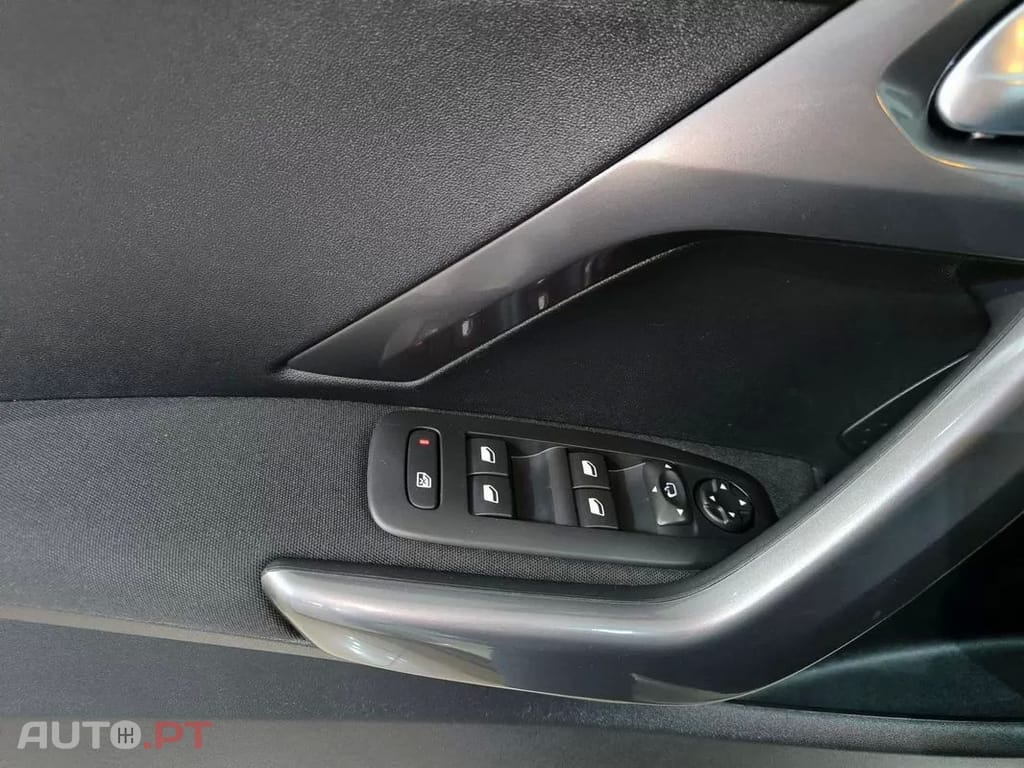 Peugeot 2008 1.2 PureTech Style