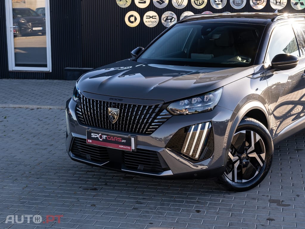 Peugeot 2008 1.2 PureTech GT EAT8