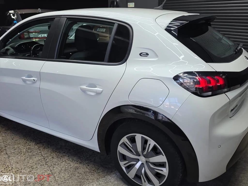 Peugeot E-208 50 kWh Active Pack