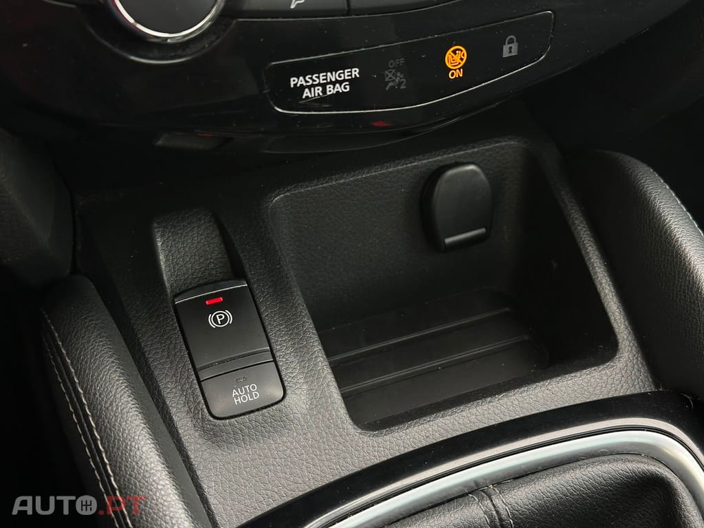 Nissan Qashqai 1.5 dCi N-Connecta J18