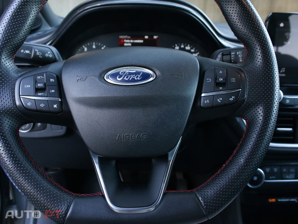 Ford Puma 1.0 EcoBoost MHEV ST-Line