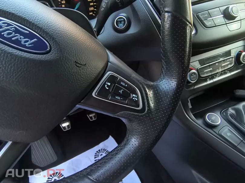 Ford Focus SW 1.5 TDCi ST-Line
