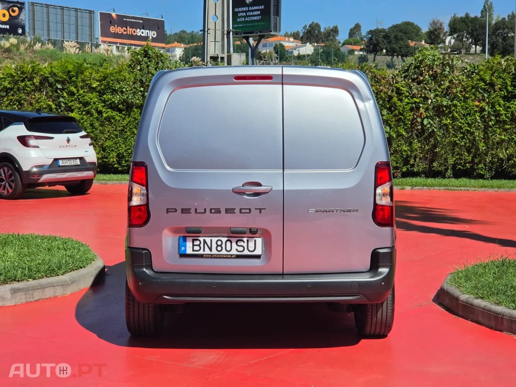 Peugeot E-Partner Outro