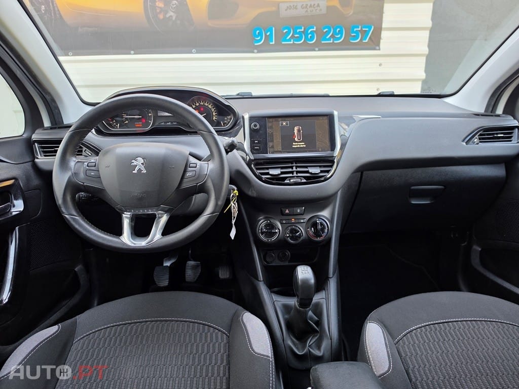 Peugeot 208 1.2 VTi Active