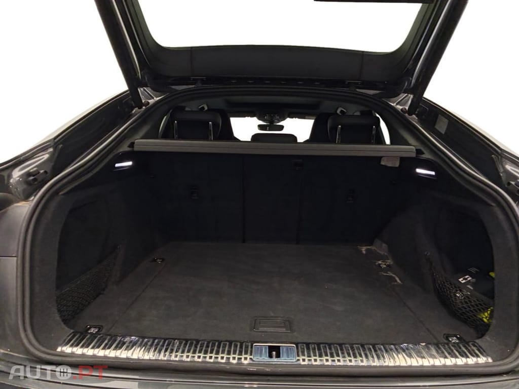 Audi Q8 E-Tron 55 quattro S line