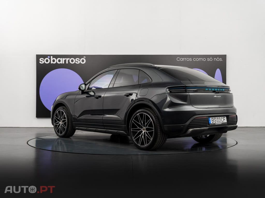 Porsche Macan Electric 4