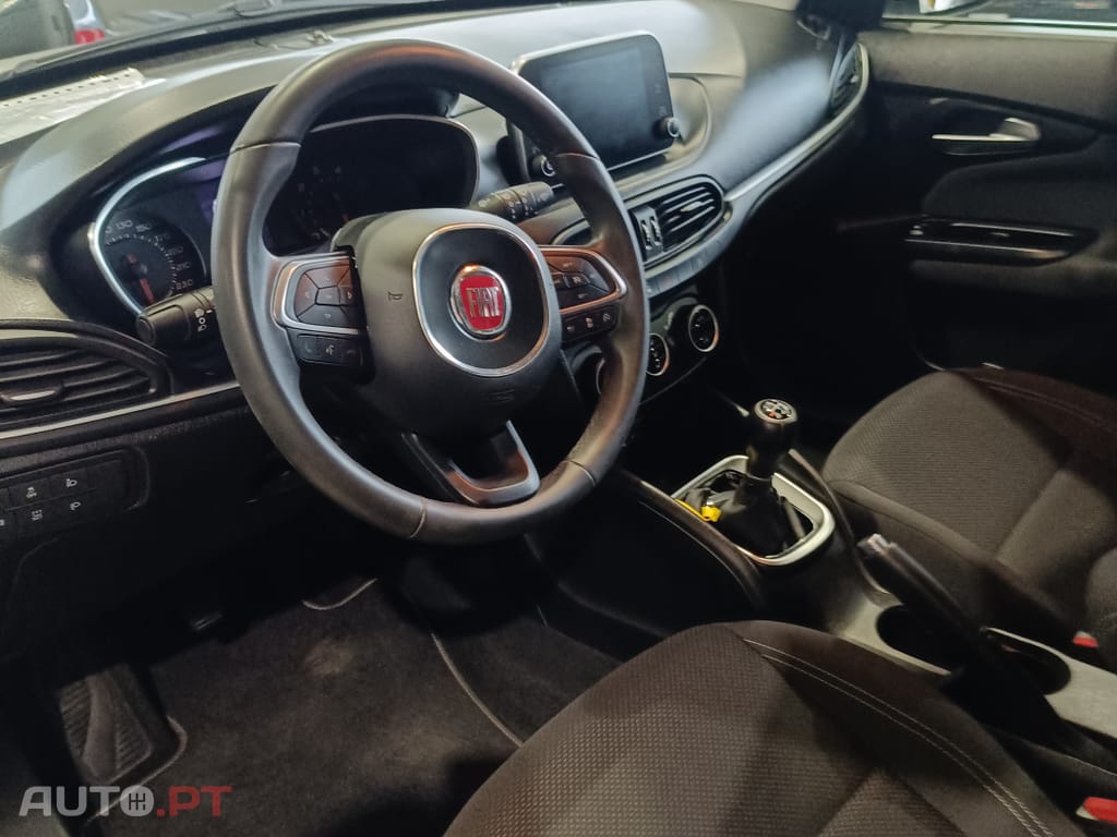 Fiat Tipo 1.3 M-Jet Easy