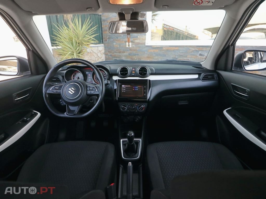 Suzuki Swift HYBRID