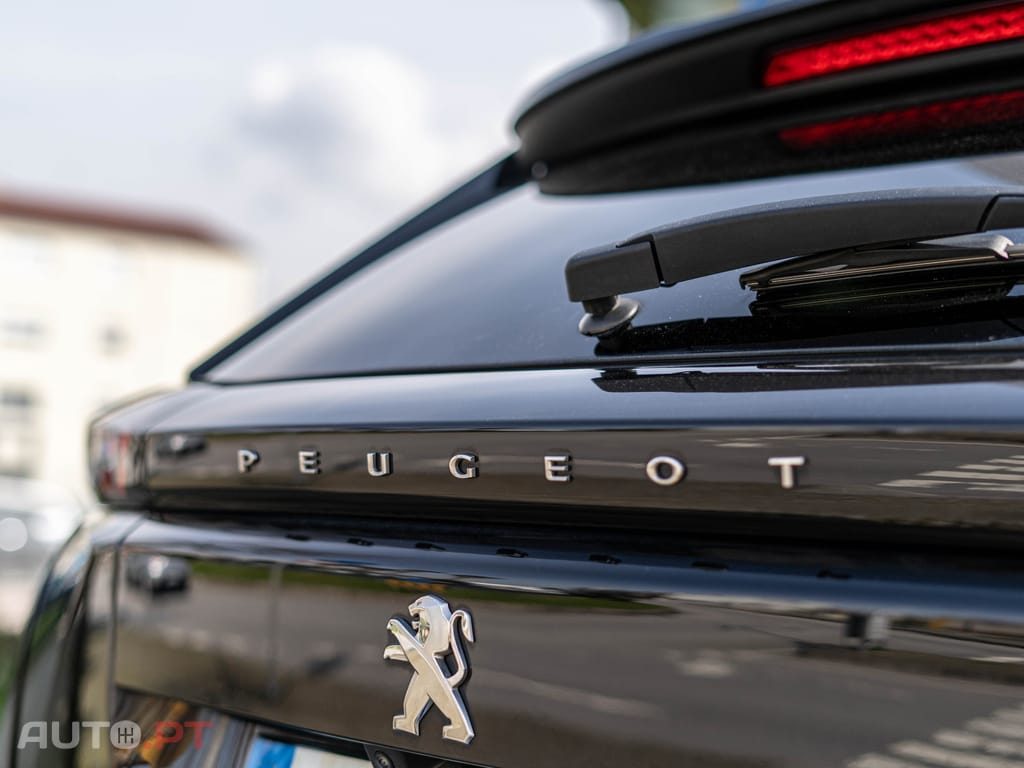 Peugeot 2008 1.2 PureTech Allure Pack