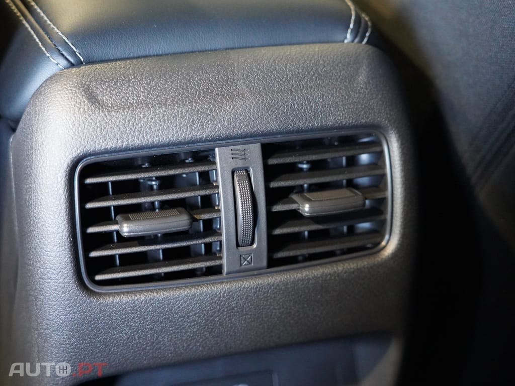 Nissan Qashqai 1.3 DIG-T N-Connecta LED+TT+SKY